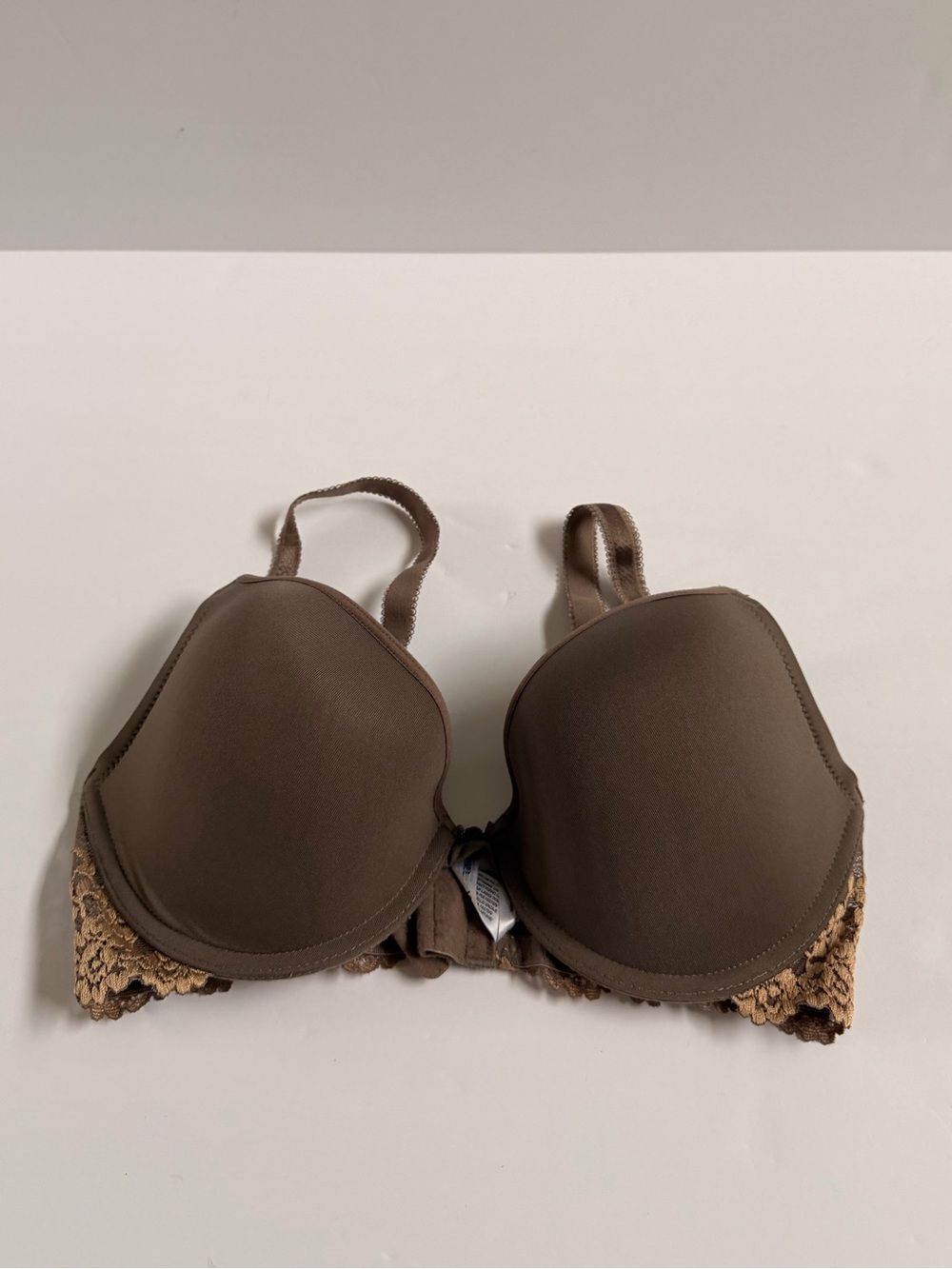 Wacoal Embrace Lace 34D  Push-Up Bra in Mocha